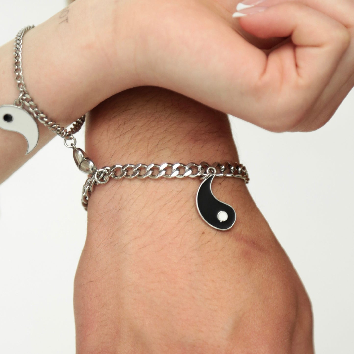Set of 2 Couple Bracelets with Yin - Yang pendants and Heart Magnets | Gift for Couples, Gift for Her, Gift for Him, His and Hers Bracelets - LoveBrasleT - Couple Gift Store