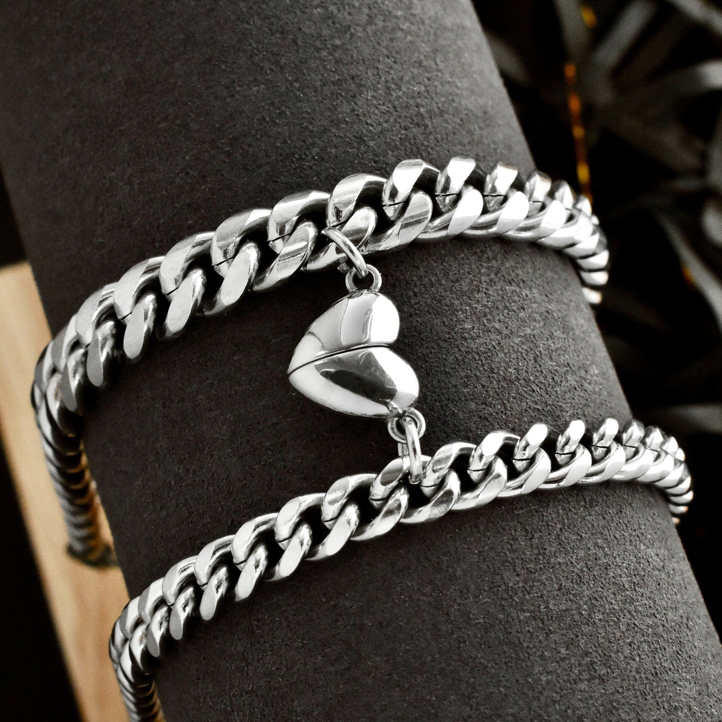 Couple Bracelets with Heart - shaped magnets on Thick Chains, Handmade Jewelry, Set of 2 His & Her Matching Bangle For Lover, Gift Bestfriend - LoveBrasleT - Couple Gift Store