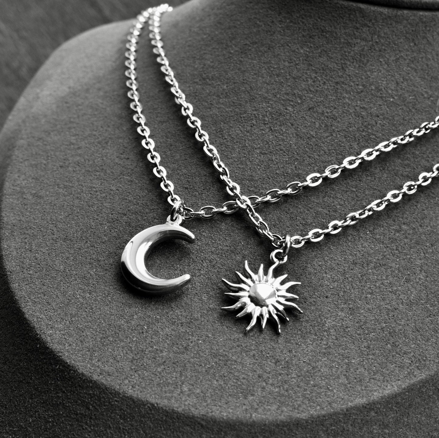 Sun and Moon Couple Necklace, Set of 2 His & Hers Necklaces, Silver and Gold Matching Necklace, Gifts for Her Him, Friendіship, Anniversary