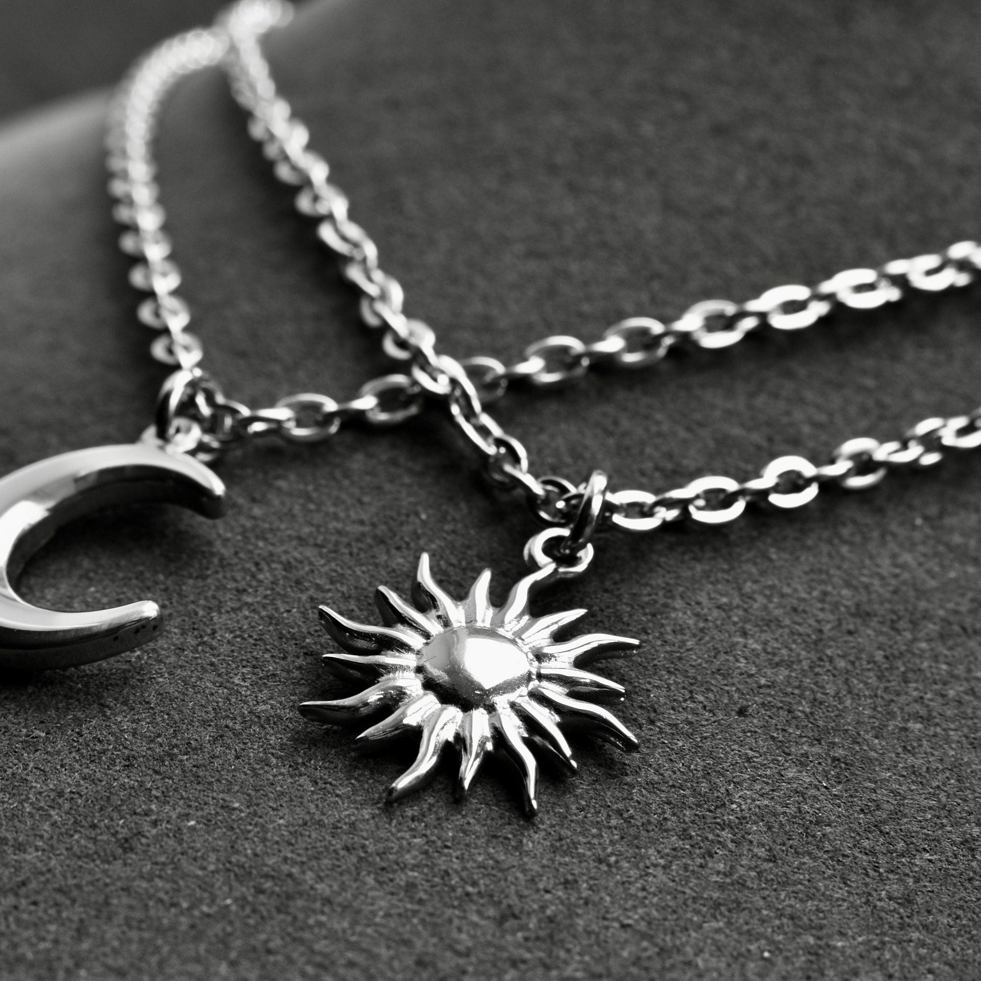 Sun and Moon Couple Necklace, Set of 2 His & Hers Necklaces, Silver and Gold Matching Necklace, Gifts for Her Him, Friendіship, Anniversary