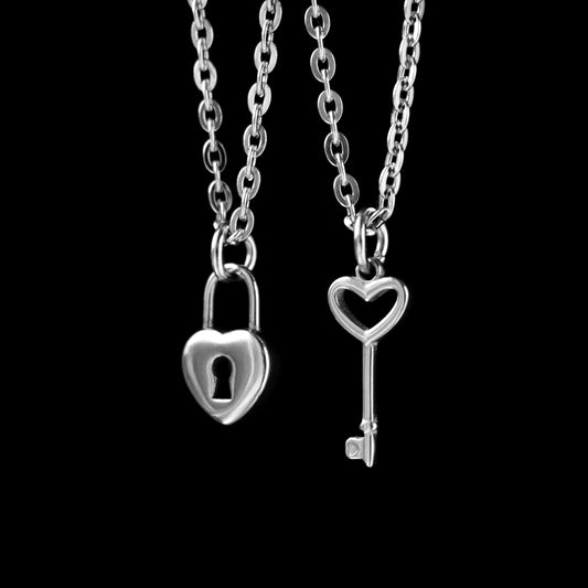 Set of 2 Key and Lock Couple Necklace, Gift for Couples, His and Hers Necklace, Silver Matching Necklace, Gift for Her/Him, Best Friend Love