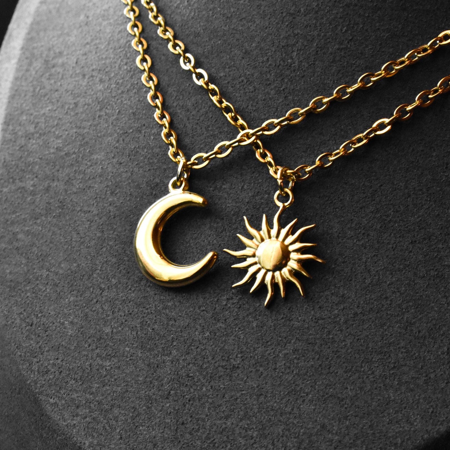 Sun and Moon Couple Necklace, Set of 2 His & Hers Necklaces, Silver and Gold Matching Necklace, Gifts for Her Him, Friendіship, Anniversary