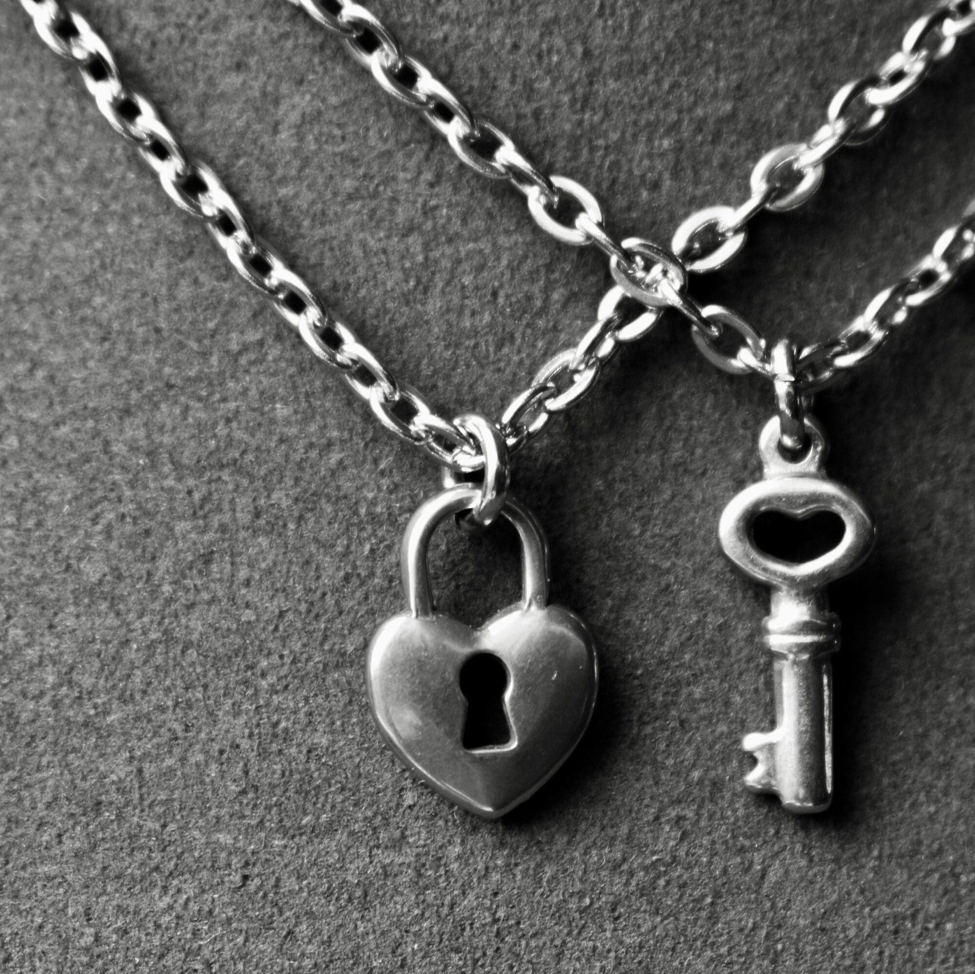 Key and Lock Couple Necklace Set of 2, Gift for Couples, His and Hers Necklace, Silver Couples Necklace, Gifts for Her Him Bestfriend Love - LoveBrasleT - Couple Gift Store