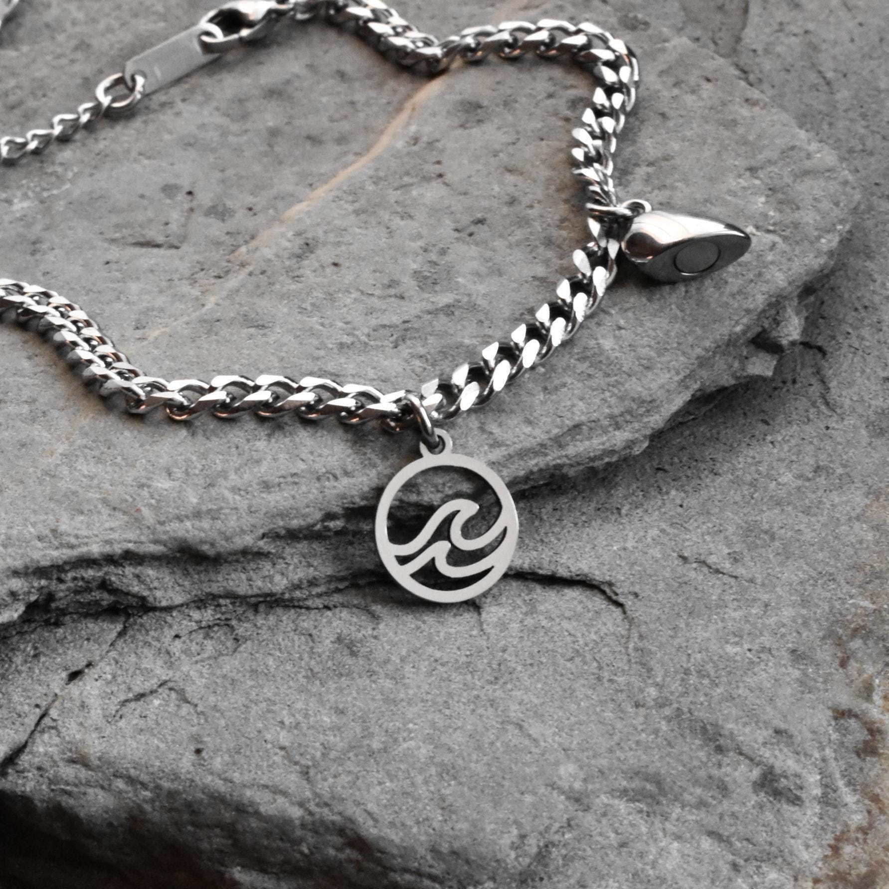 Mountain & Ocean Couple Bracelets charms, Magnetic Heart, Matching Bracelet Hill and Sea Wave, Gift for Couples, His Hers Jewelry, Set of 2 - LoveBrasleT - Couple Gift Store