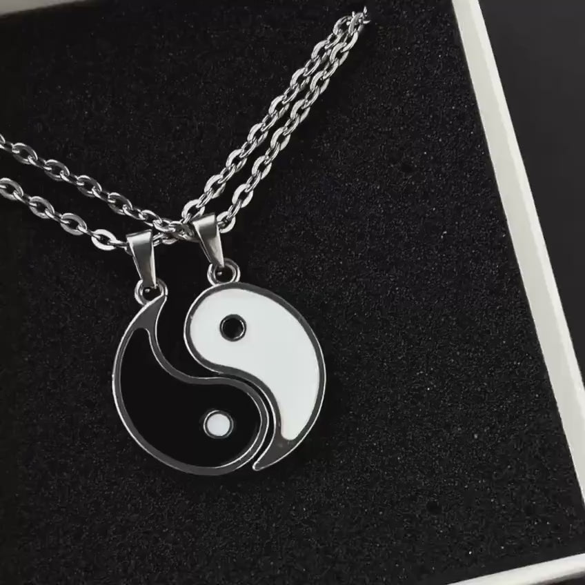 Set of 2 Yin-Yang Couple Necklace, Yin-Yang Pendant, Sun-Moon Necklace, Gift for Couples, Gift for Her, Gift for Him, His and Hers Necklace