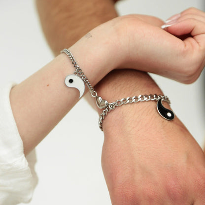 Set of 2 Couple Bracelets with Yin - Yang pendants and Heart Magnets | Gift for Couples, Gift for Her, Gift for Him, His and Hers Bracelets - LoveBrasleT - Couple Gift Store