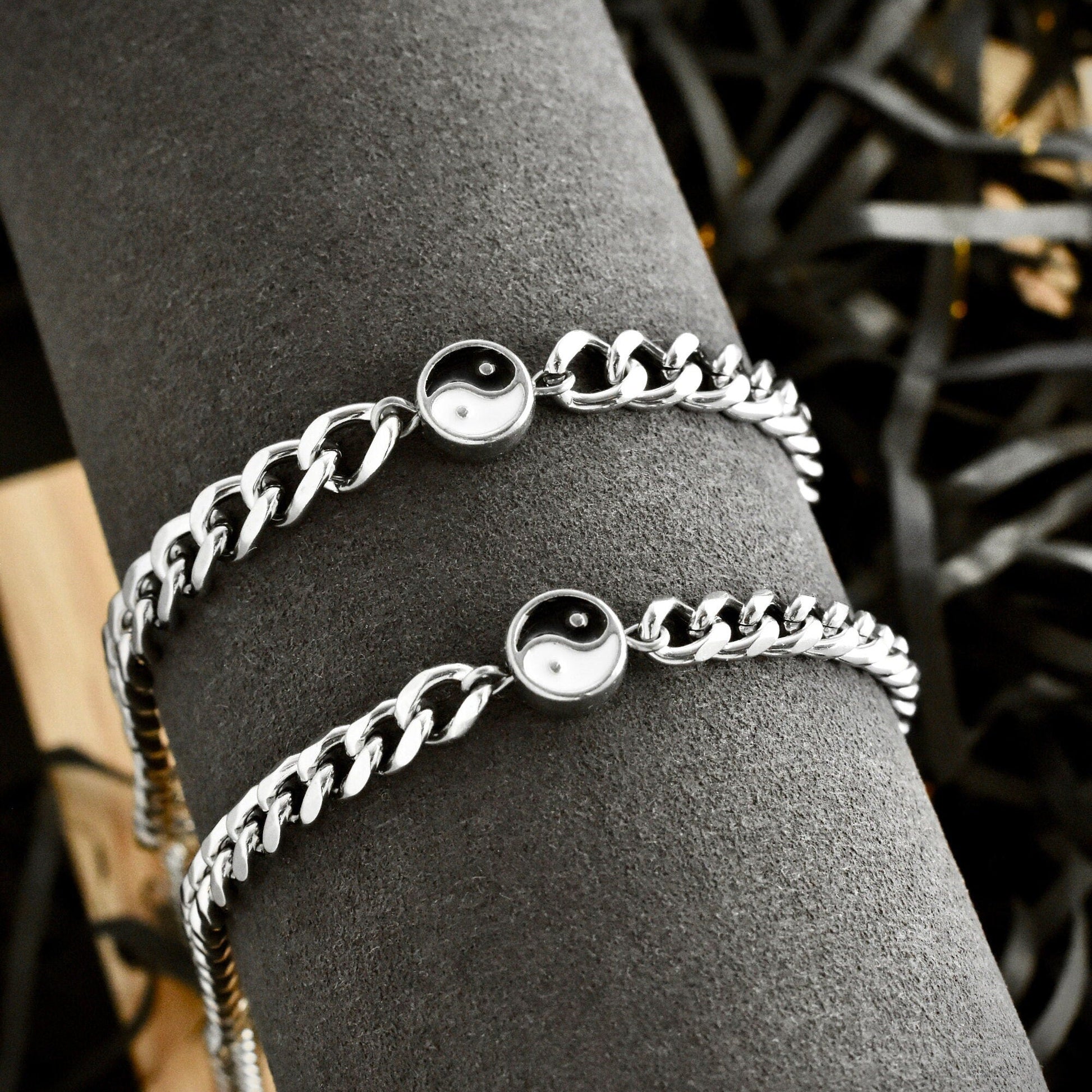 Set of 2 Couple Bracelets with Yin - Yang Сharms | Gift for Couples, Gift for Her, Gift for Him, His and Hers Bracelets, Matching bracelets - LoveBrasleT - Couple Gift Store