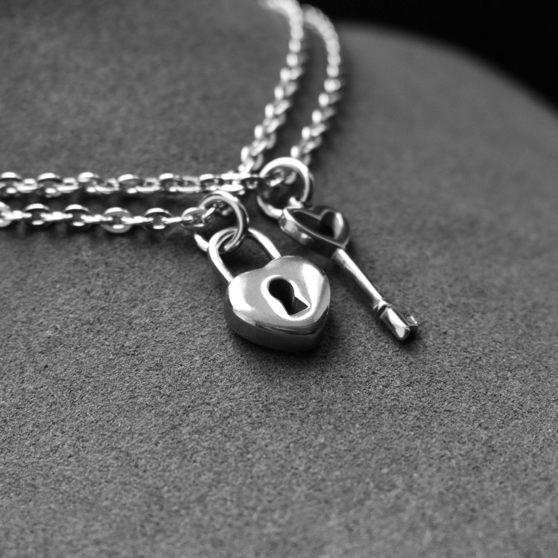 Set of 2 Key and Lock Couple Necklace, Gift for Couples, His and Hers Necklace, Silver Matching Necklace, Gift for Her/Him, Best Friend Love - LoveBrasleT - Couple Gift Store